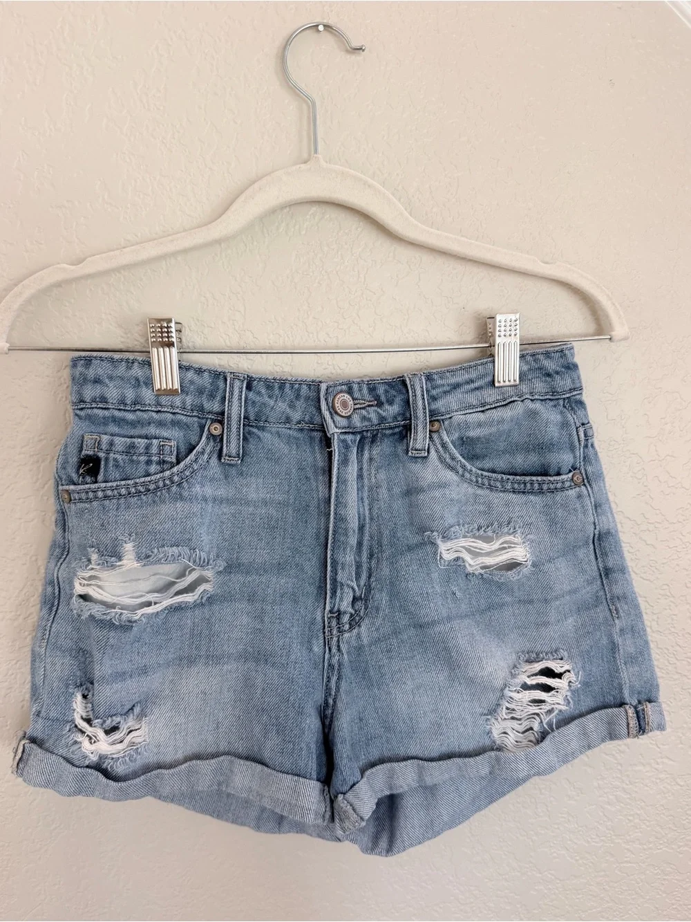 KanCan distressed denim shorts